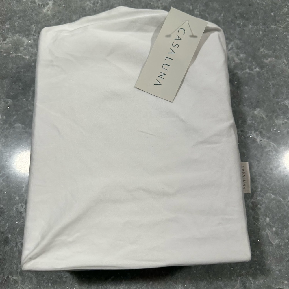 Casaluna new white full fitted sheet 100% supima cotton nwt